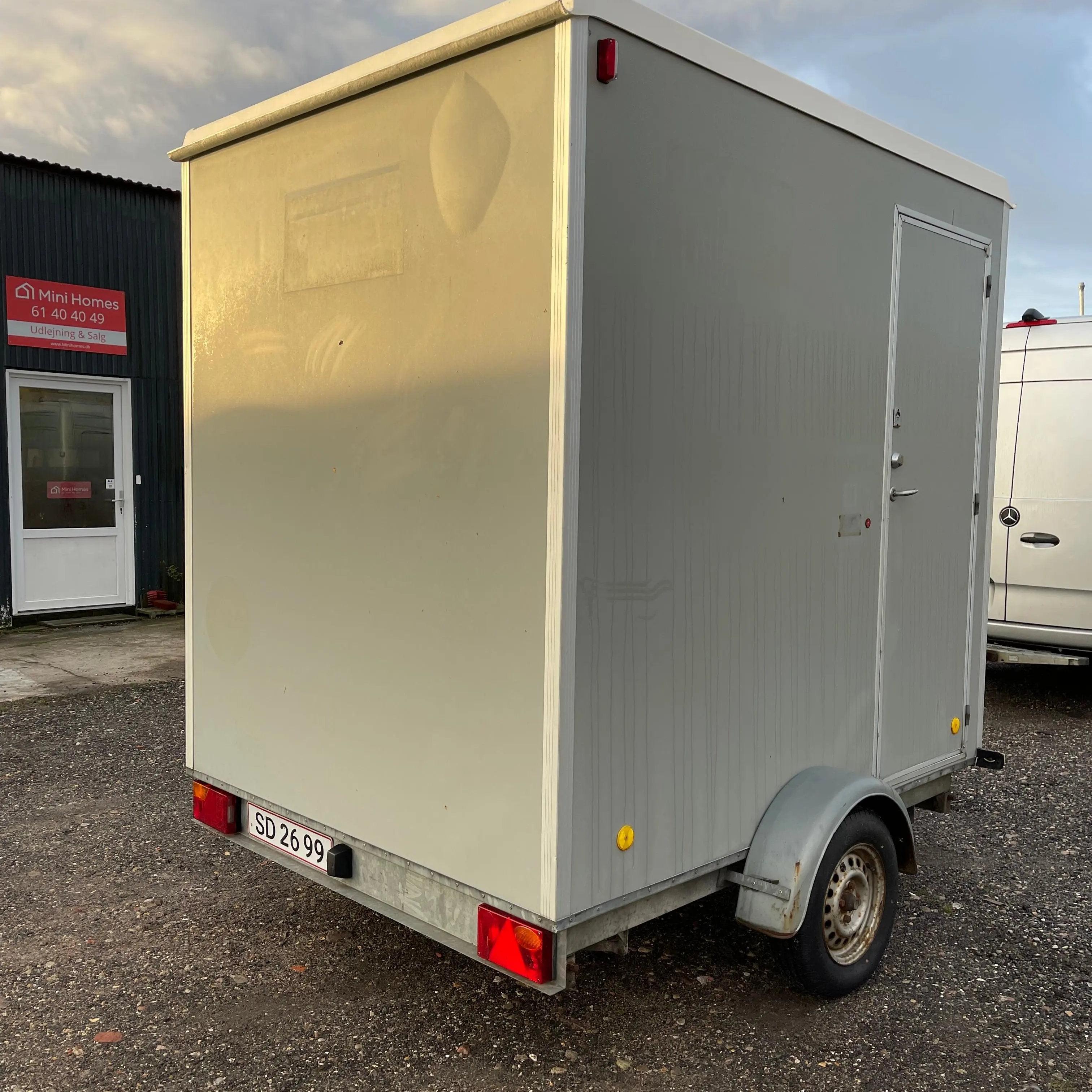 Badmobil - m. kloaktoilet-Køb brugte letvogne og skurvogne hos Letvogne.dk – Stort udvalg og hurtig levering