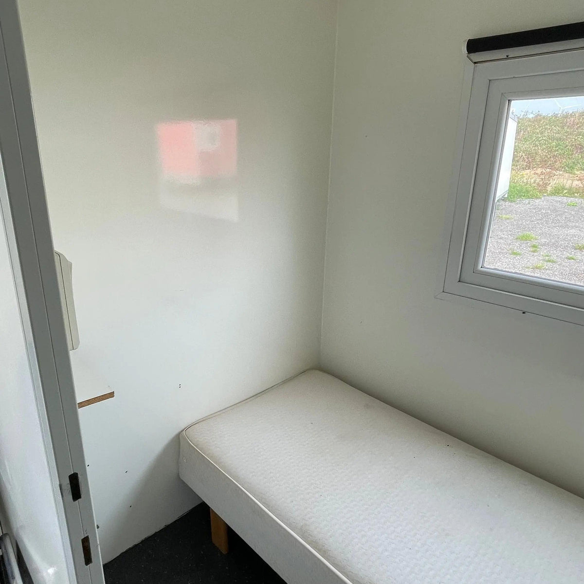 Beboelsesvogn 2-4 personers - Eurowagon 730-Køb brugte letvogne og skurvogne hos Letvogne.dk – Stort udvalg og hurtig levering