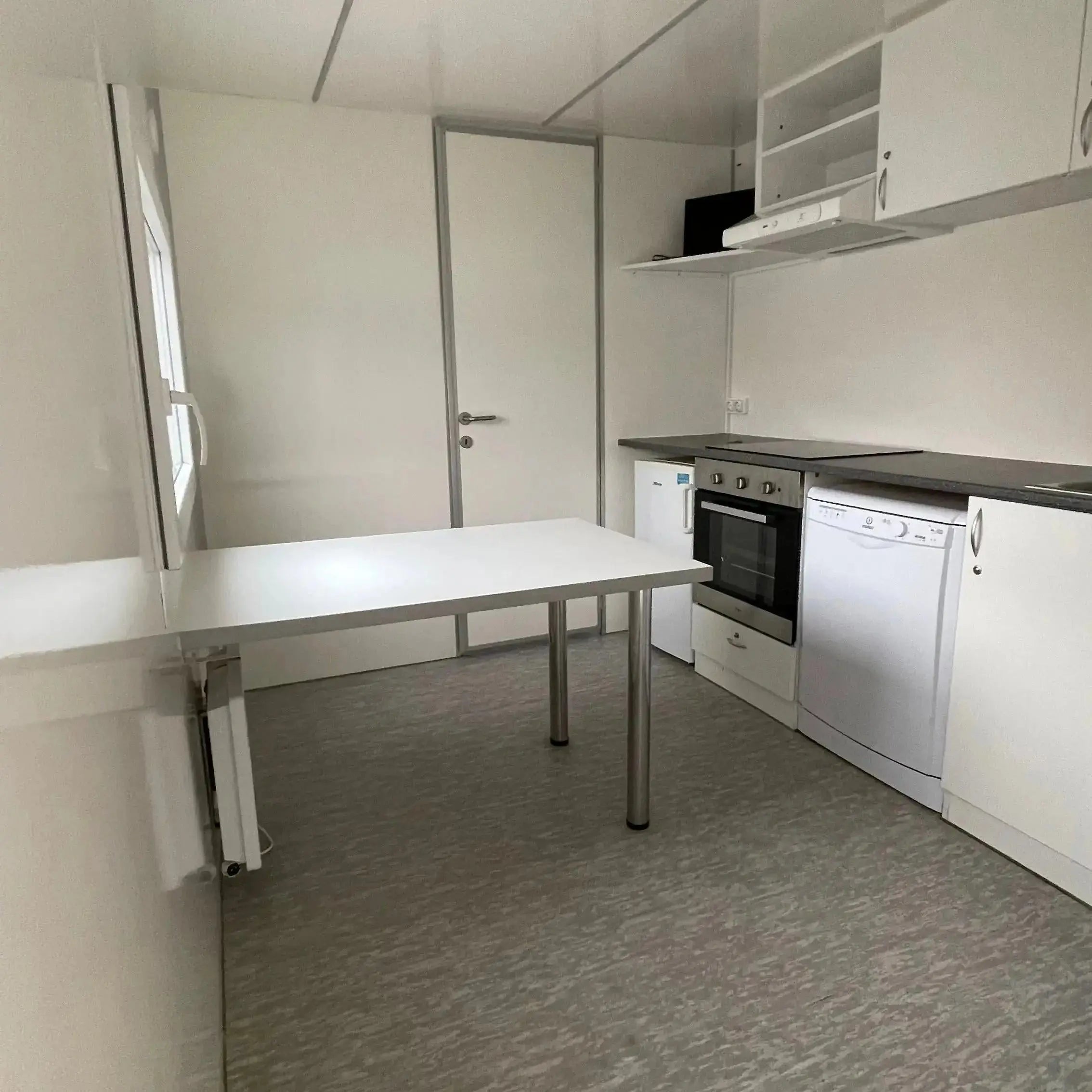 Beboelsesvogn 2 personers - Eurowagon 730-Køb brugte letvogne og skurvogne hos Letvogne.dk – Stort udvalg og hurtig levering