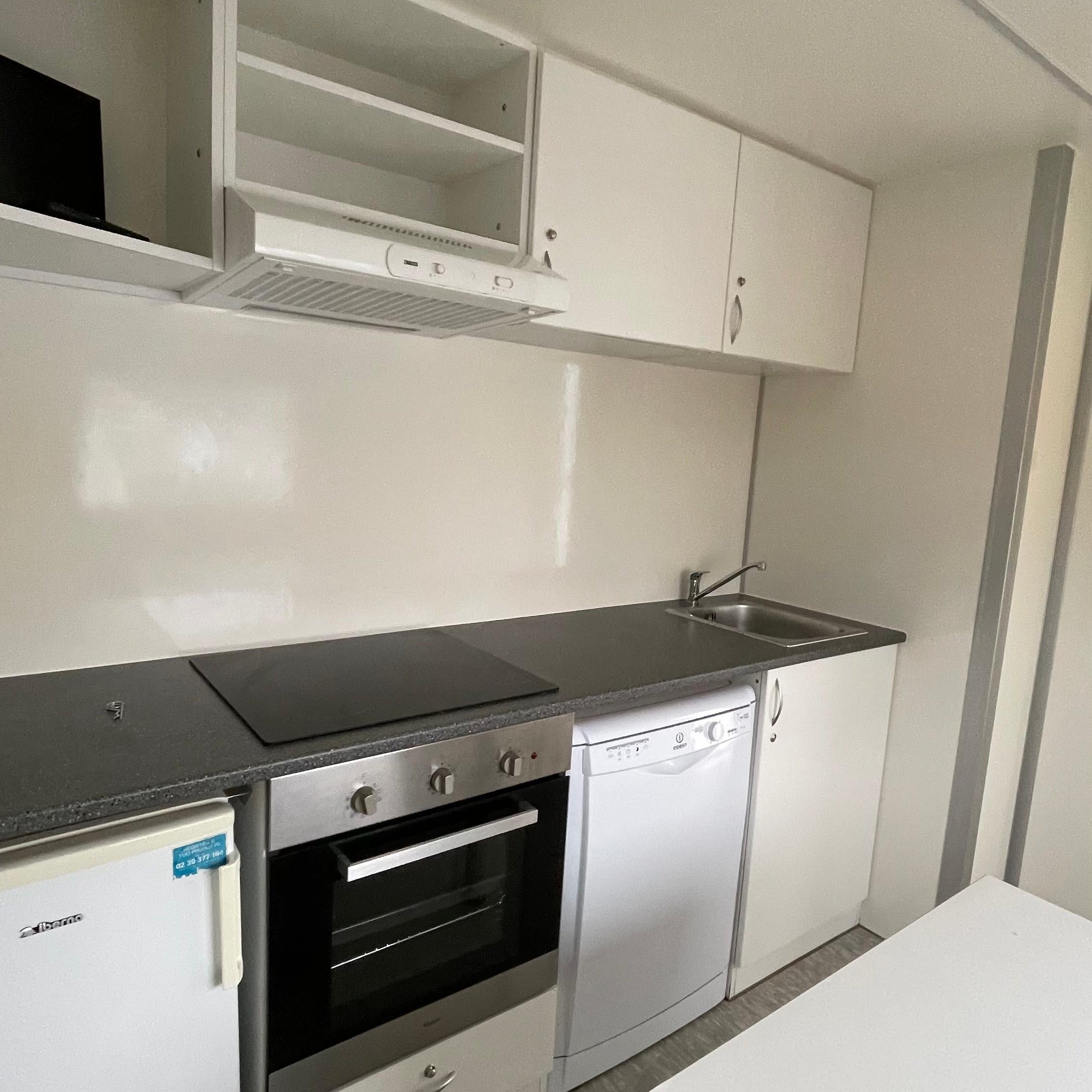 Beboelsesvogn 2 personers - Eurowagon Årgang 2016 Type 33 - 73-Køb brugte letvogne og skurvogne hos Letvogne.dk – Stort udvalg og hurtig levering