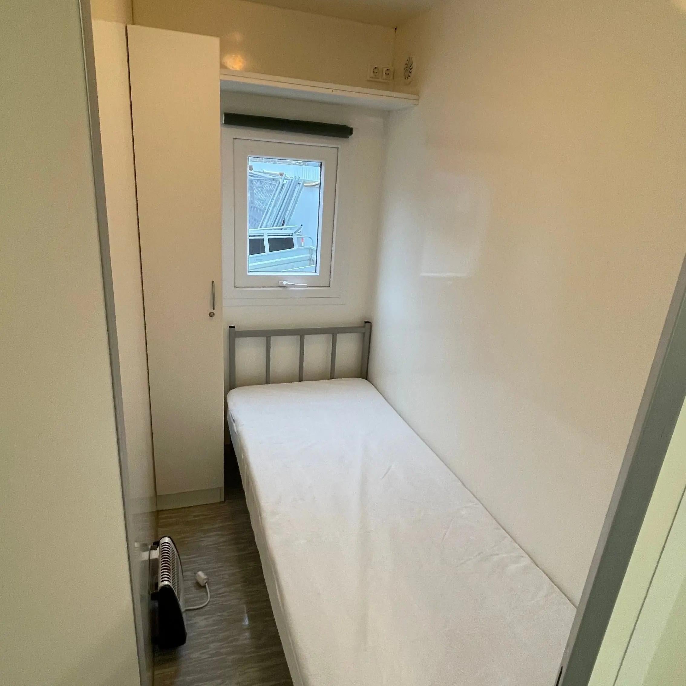 Beboelsesvogn 3 personers - Eurowagon Årgang 2016 Type 3 x 33 - 73-Køb brugte letvogne og skurvogne hos Letvogne.dk – Stort udvalg og hurtig levering