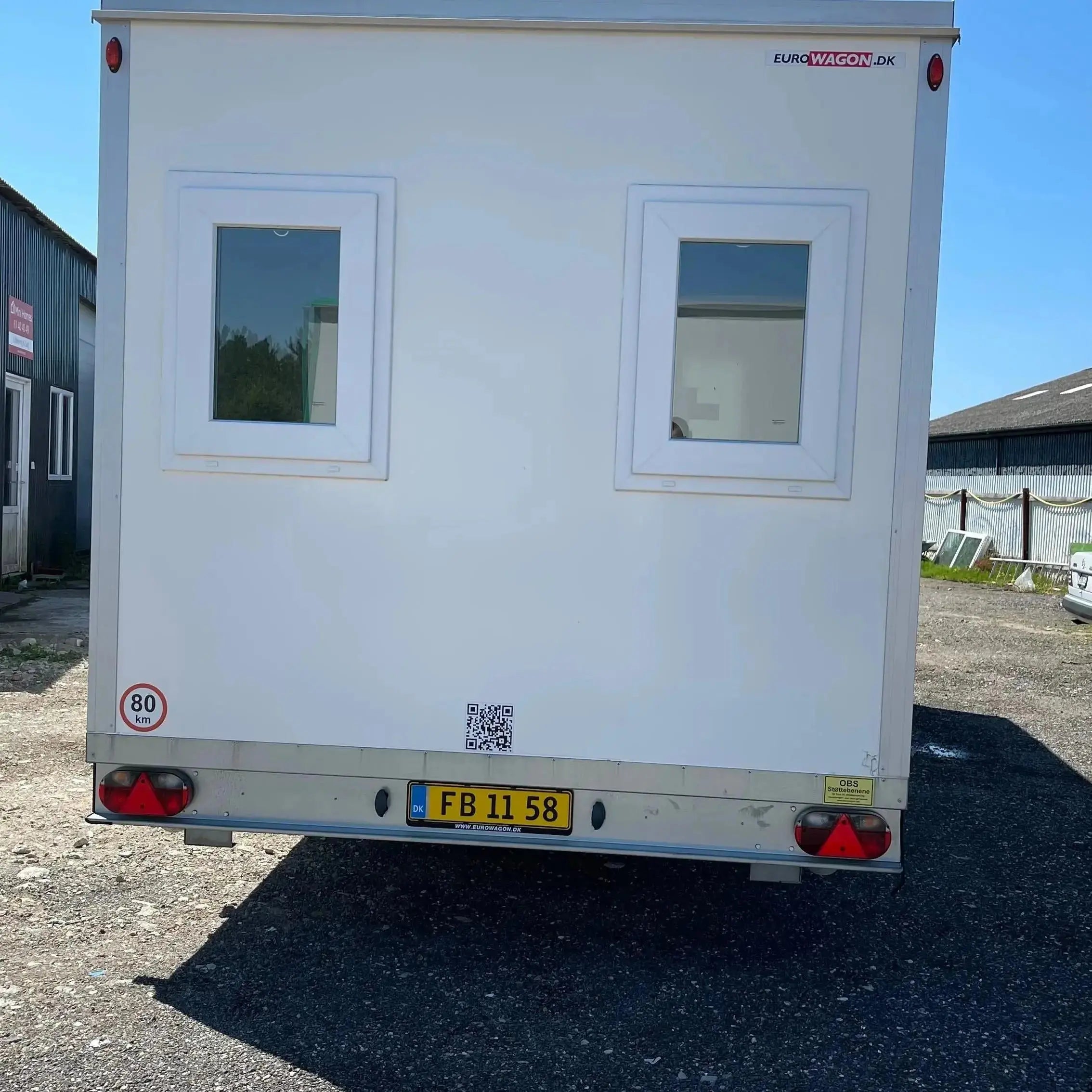 Beboelsesvogn 3 personers - Eurowagon Årgang 2022 Type 3 x 33 - 73-Køb brugte letvogne og skurvogne hos Letvogne.dk – Stort udvalg og hurtig levering