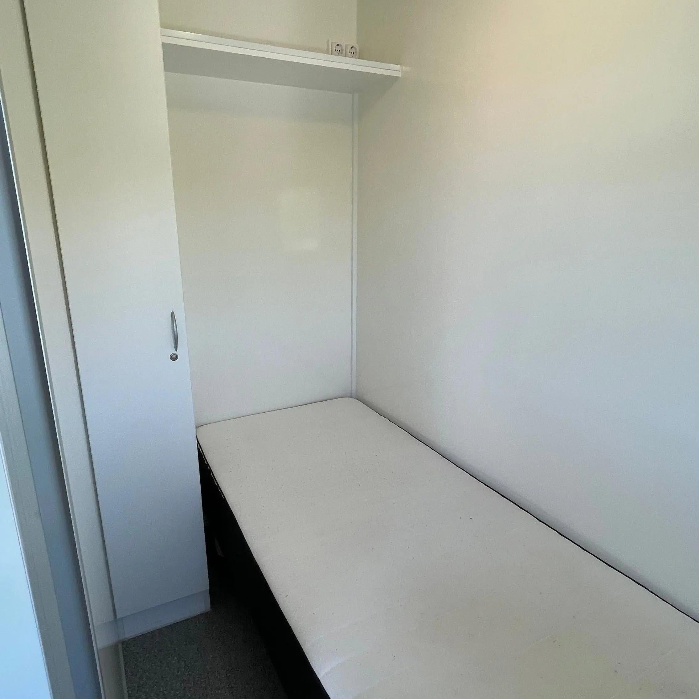 Beboelsesvogn 3 personers - Eurowagon Årgang 2022 Type 3 x 33 - 73-Køb brugte letvogne og skurvogne hos Letvogne.dk – Stort udvalg og hurtig levering