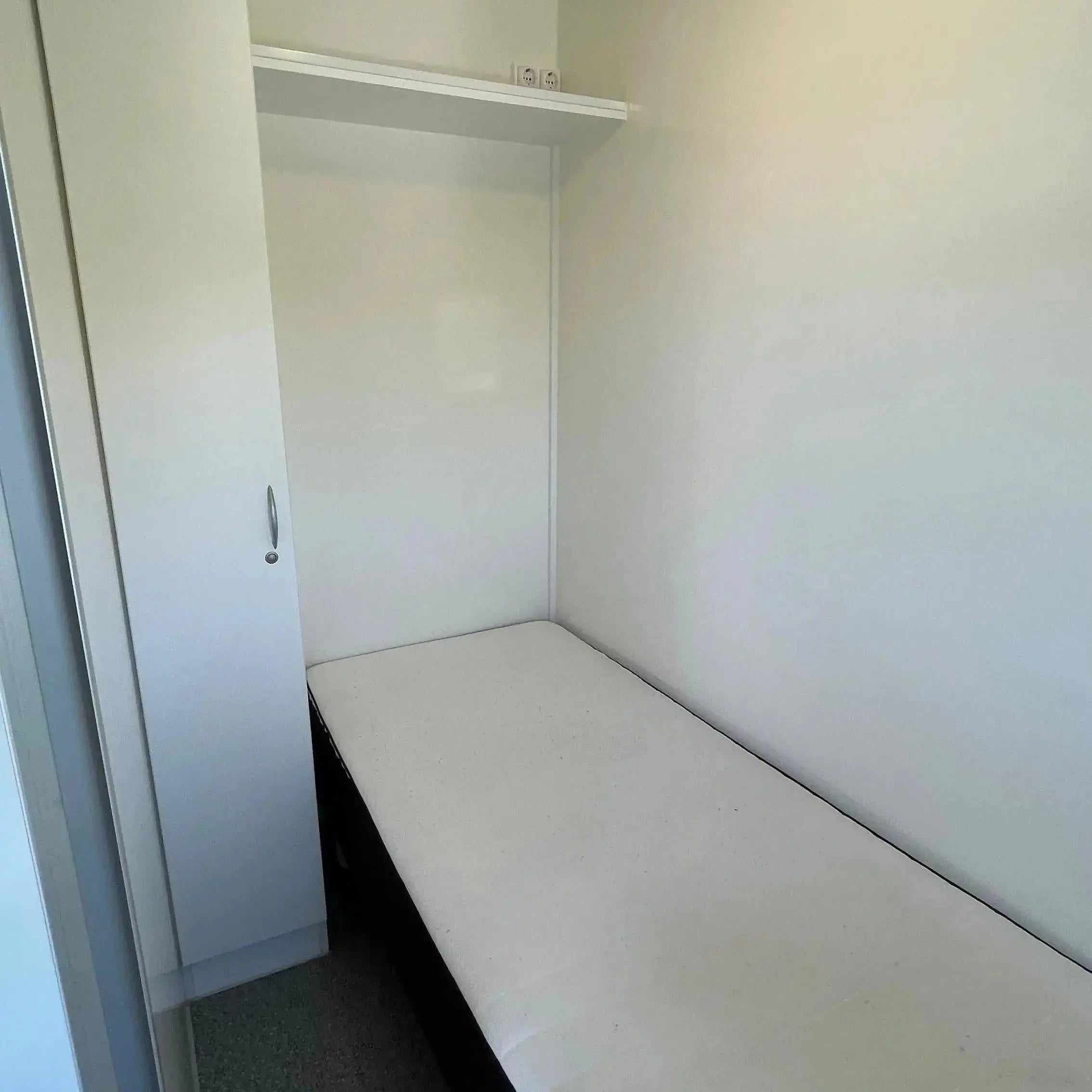 Beboelsesvogn 3 personers - Eurowagon Årgang 2022 Type 3 x 33 - 73-Køb brugte letvogne og skurvogne hos Letvogne.dk – Stort udvalg og hurtig levering