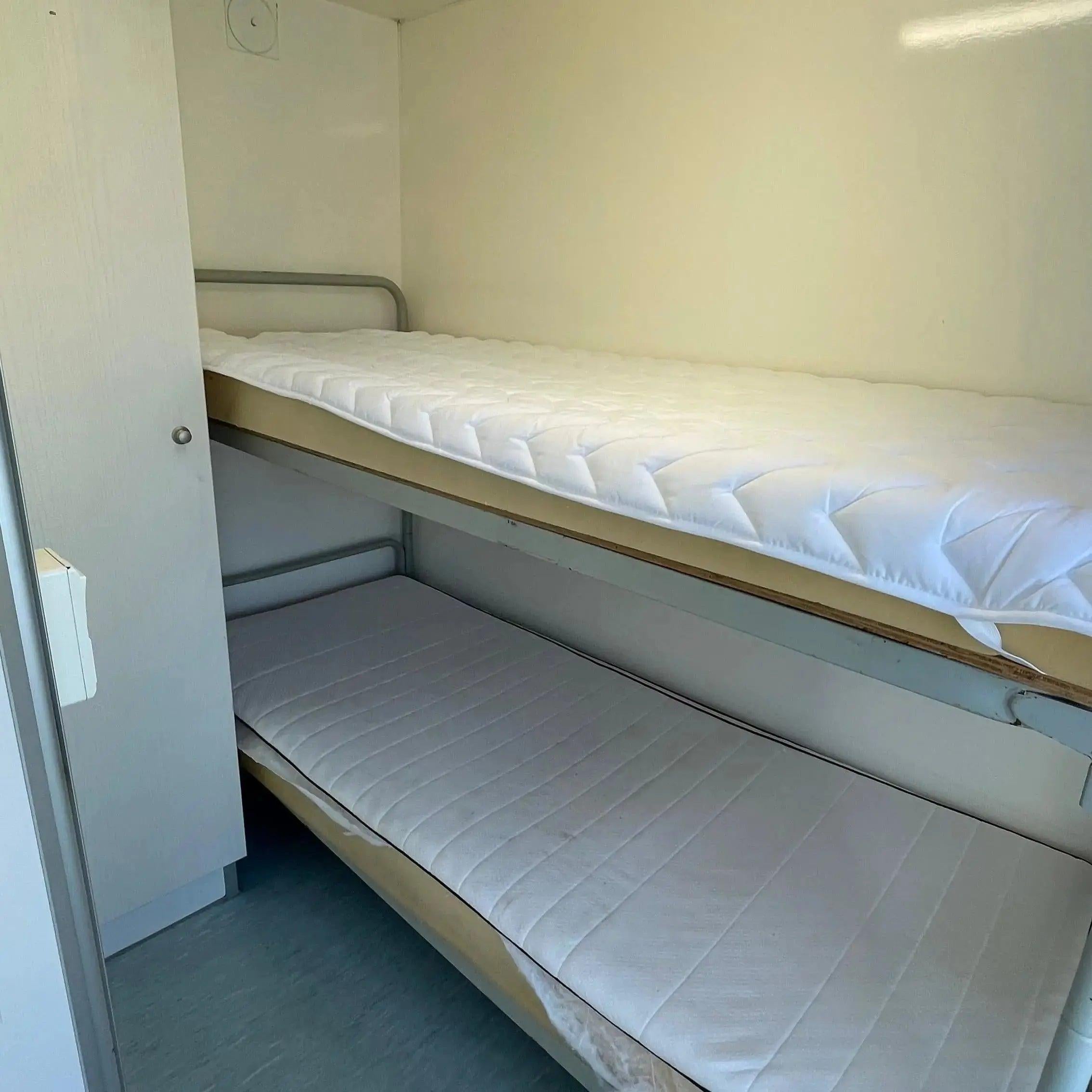 Beboelsesvogn 4 personers - Scanvogn Årgang 2005-2007 Type 730-Køb brugte letvogne og skurvogne hos Letvogne.dk – Stort udvalg og hurtig levering