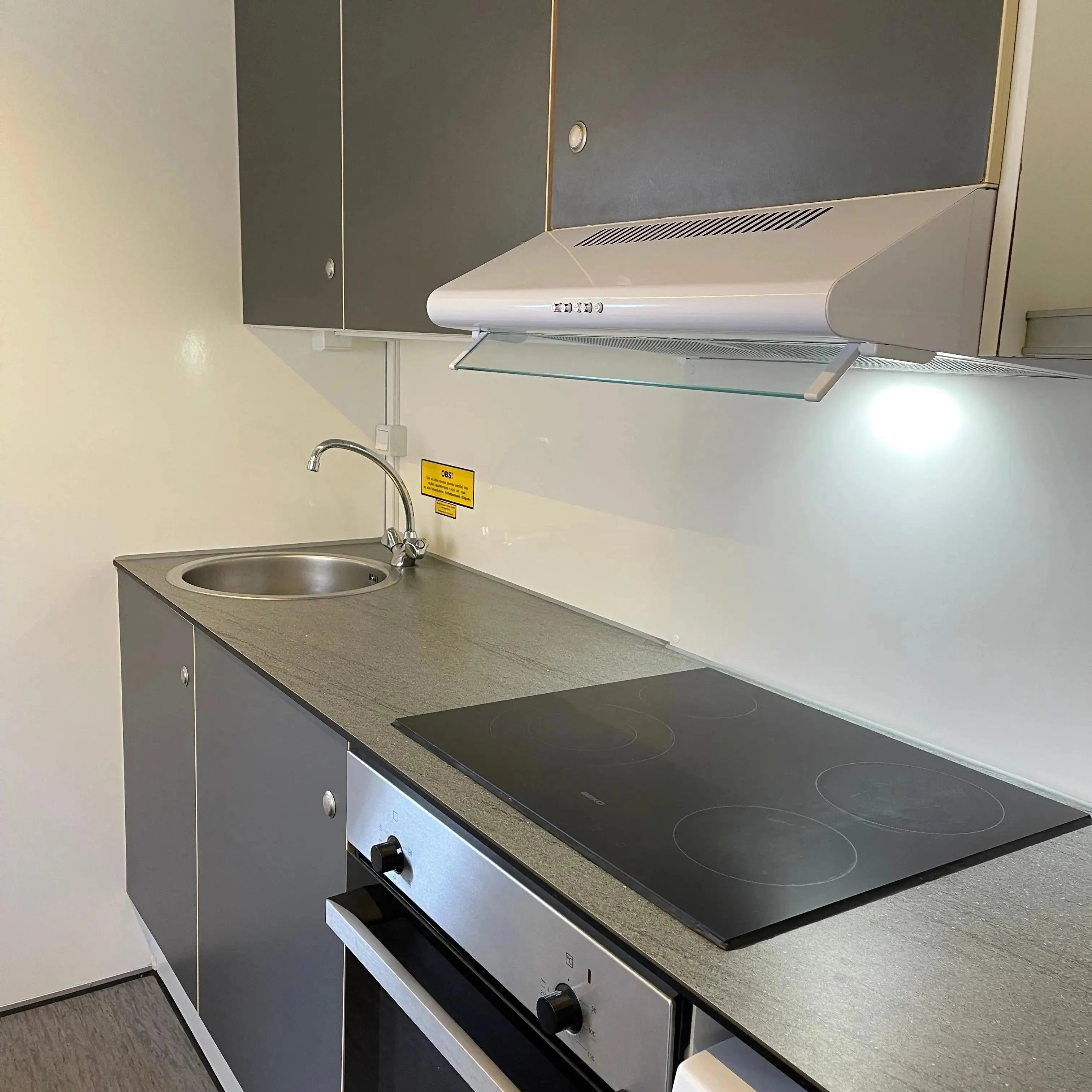 Beboelsesvogn 4 personers - Scanvogn Type 730-Køb brugte letvogne og skurvogne hos Letvogne.dk – Stort udvalg og hurtig levering