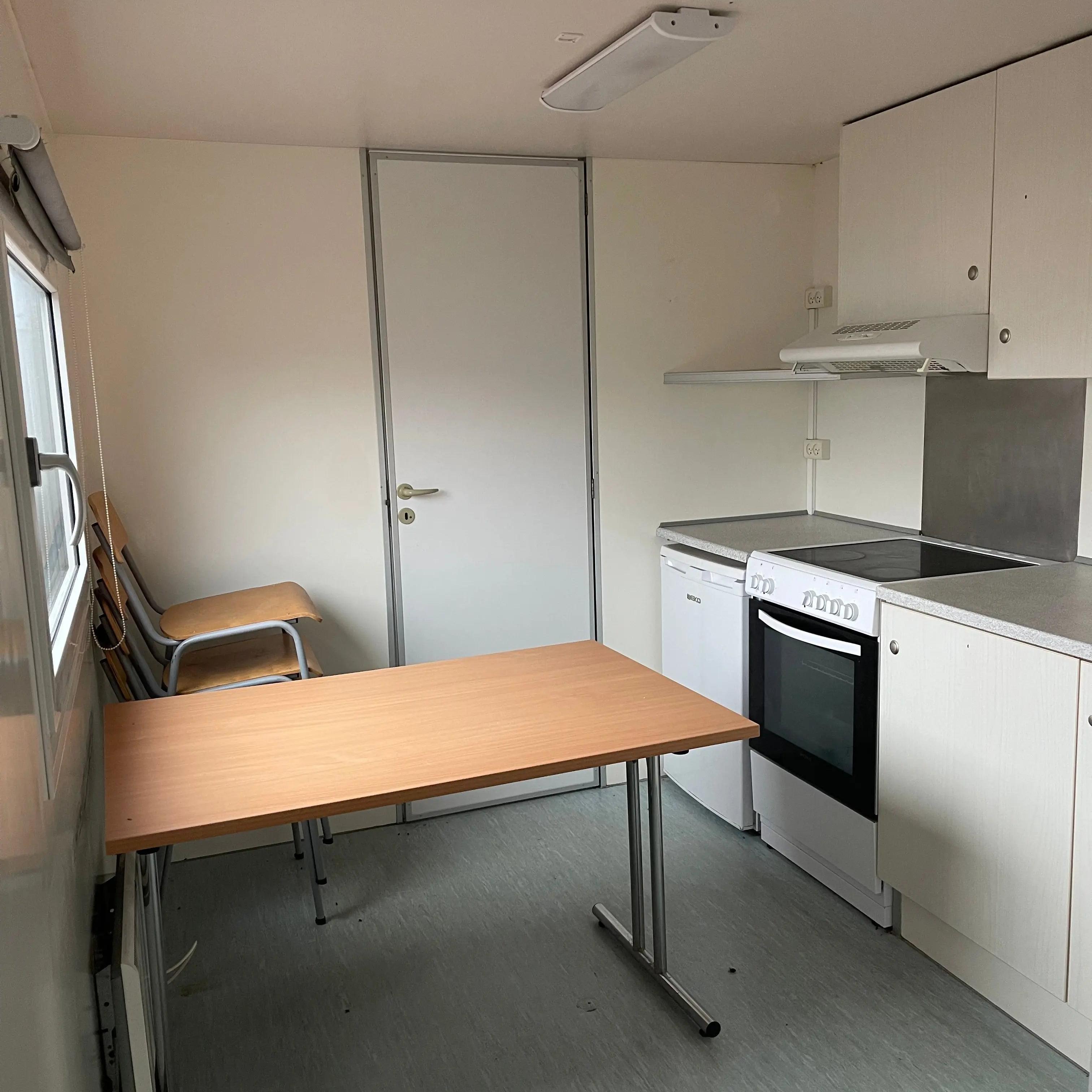 Beboelsesvogn 4 personers - Scanvogn Type 730-Køb brugte letvogne og skurvogne hos Letvogne.dk – Stort udvalg og hurtig levering