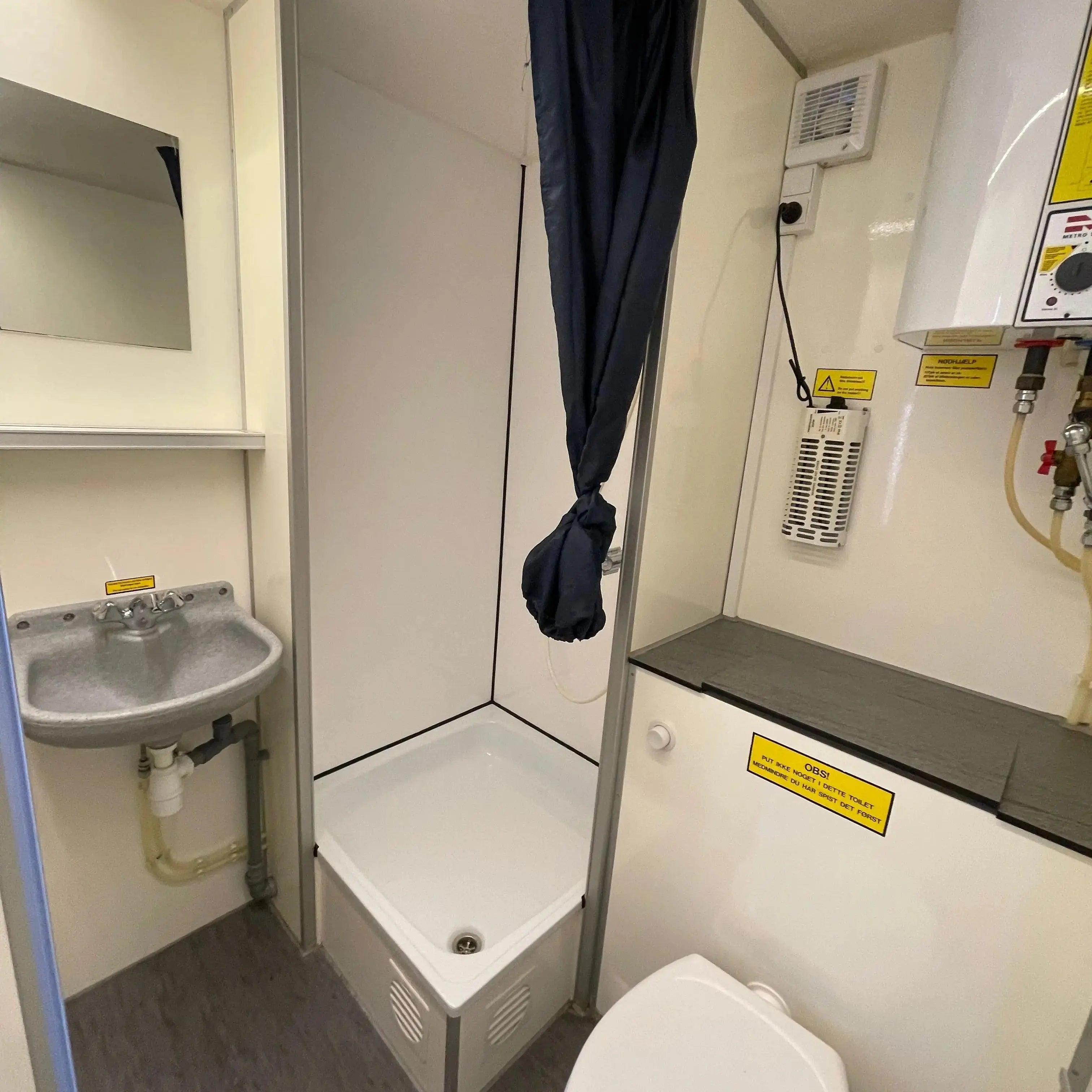 Beboelsesvogn 4 personers - Scanvogn Type 730-Køb brugte letvogne og skurvogne hos Letvogne.dk – Stort udvalg og hurtig levering