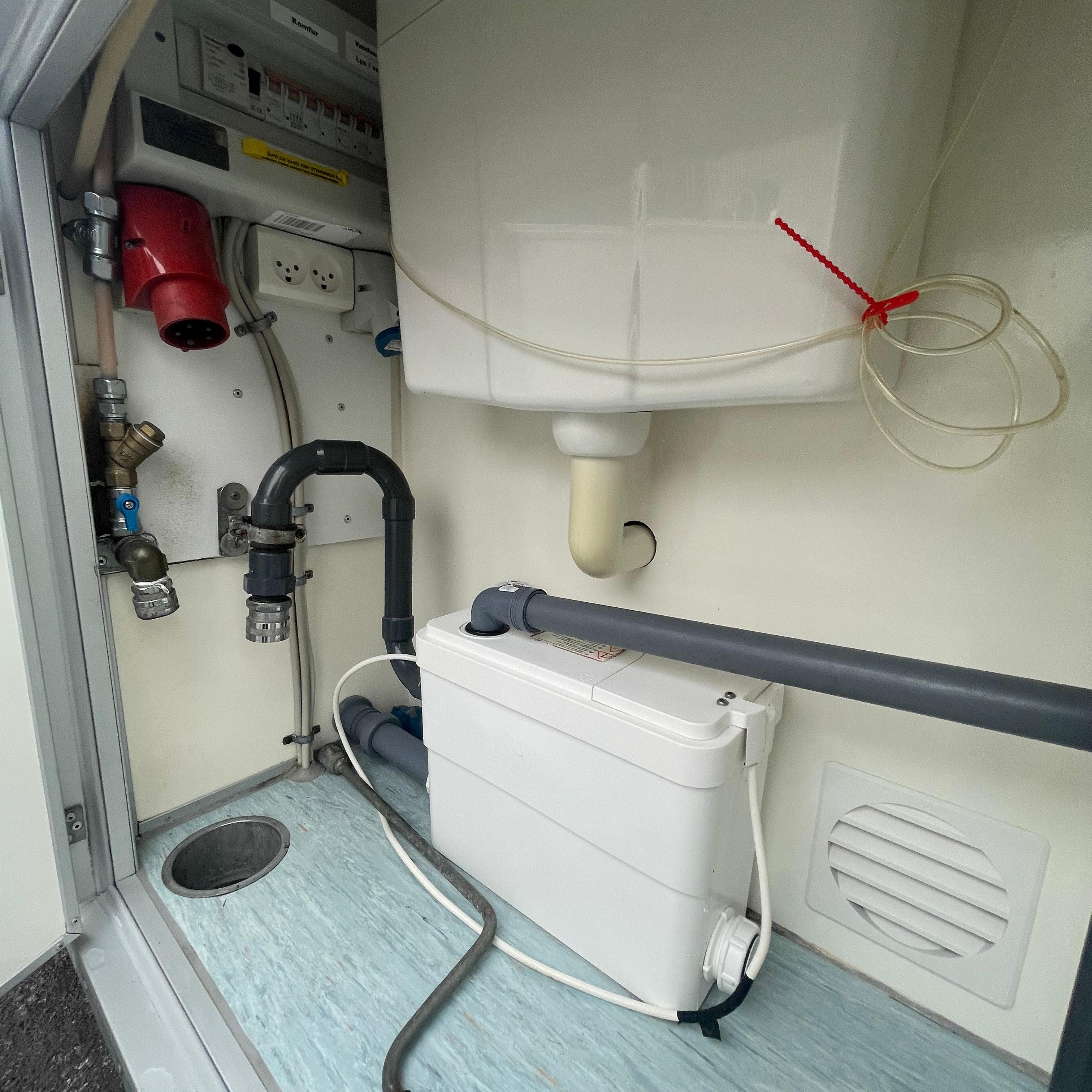 Beboelsesvogn 4 personers - Scanvogn Type 730-Køb brugte letvogne og skurvogne hos Letvogne.dk – Stort udvalg og hurtig levering