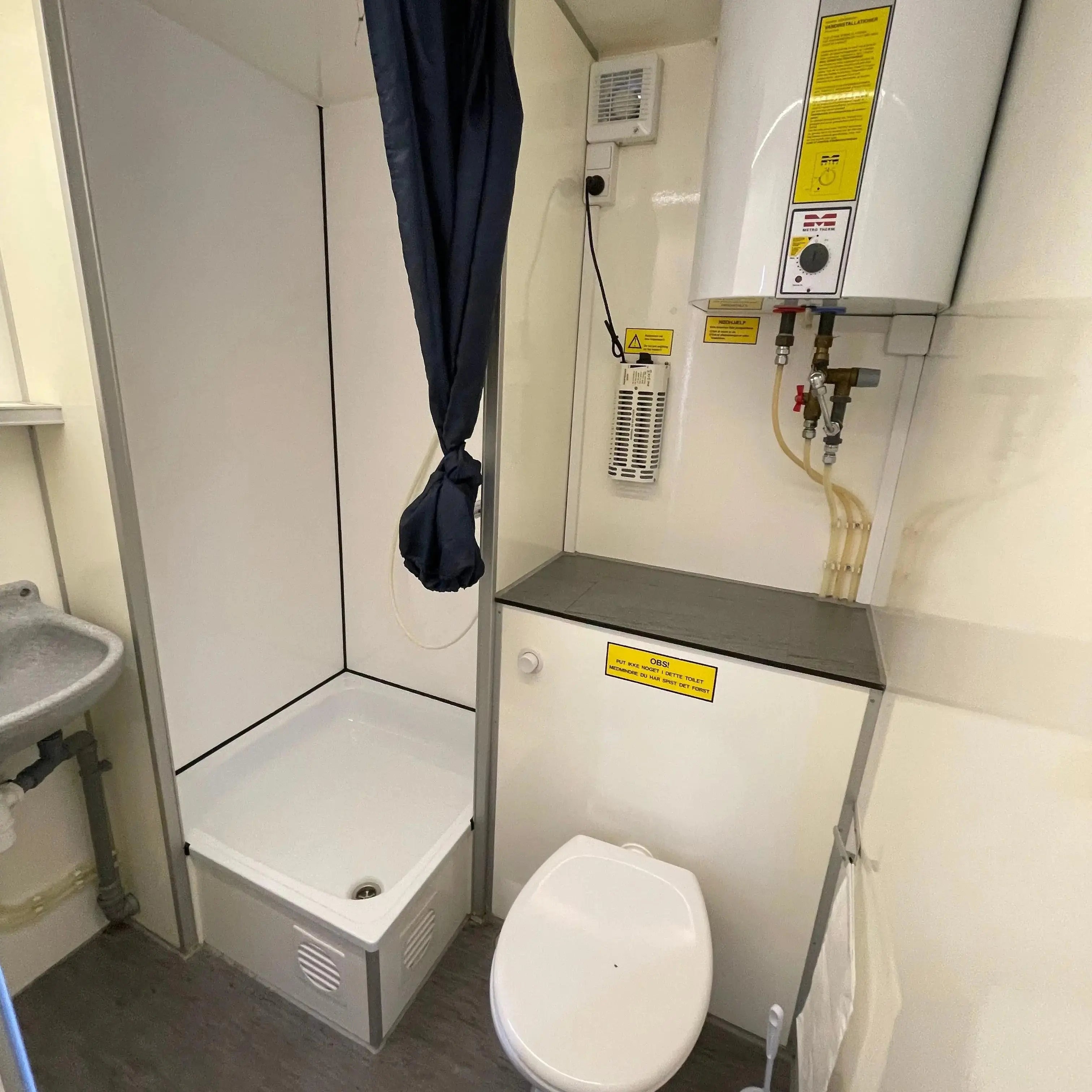 Beboelsesvogn 4 personers - Scanvogn Type 730-Køb brugte letvogne og skurvogne hos Letvogne.dk – Stort udvalg og hurtig levering