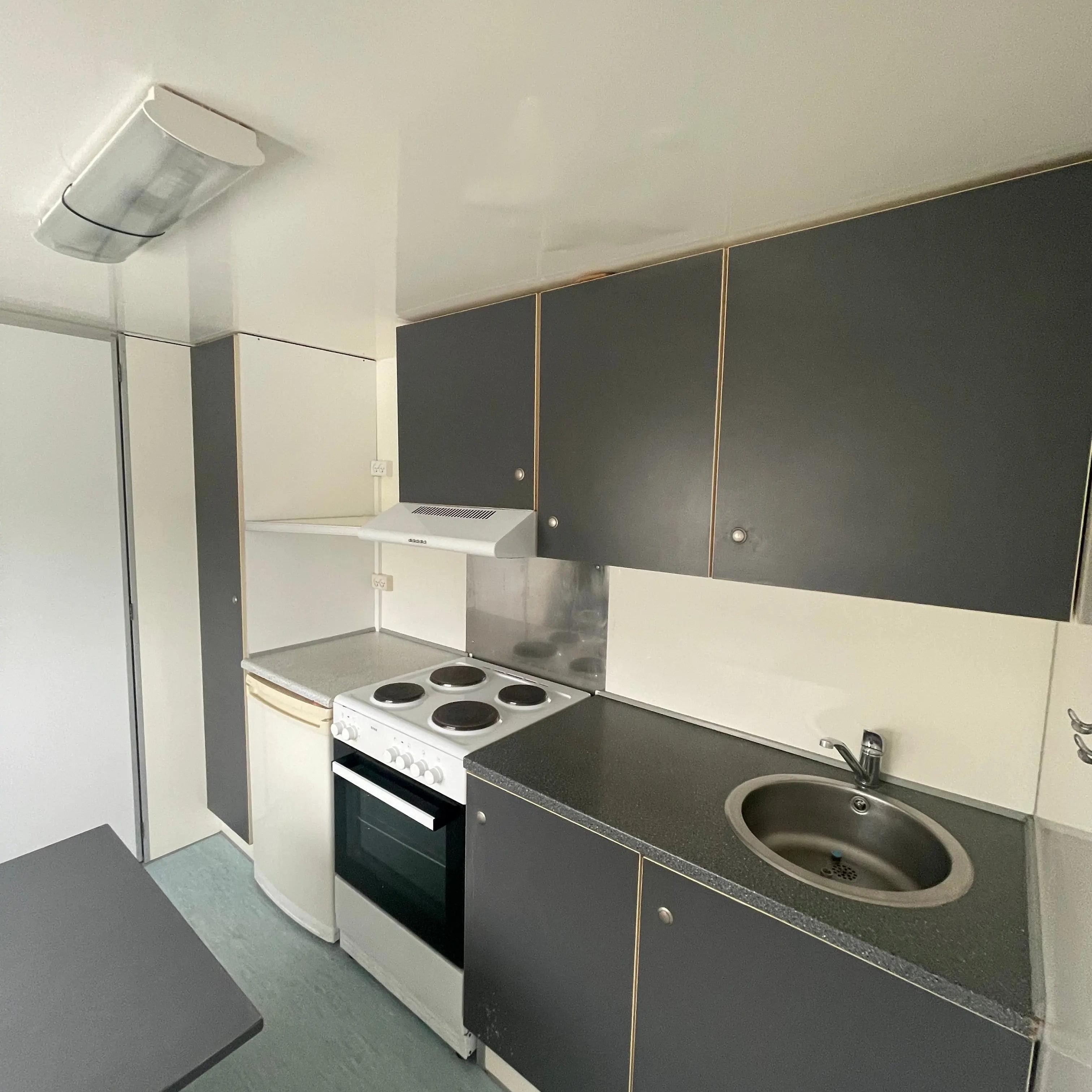 Beboelsesvogn 4 personers - Scanvogn Type 730-Køb brugte letvogne og skurvogne hos Letvogne.dk – Stort udvalg og hurtig levering