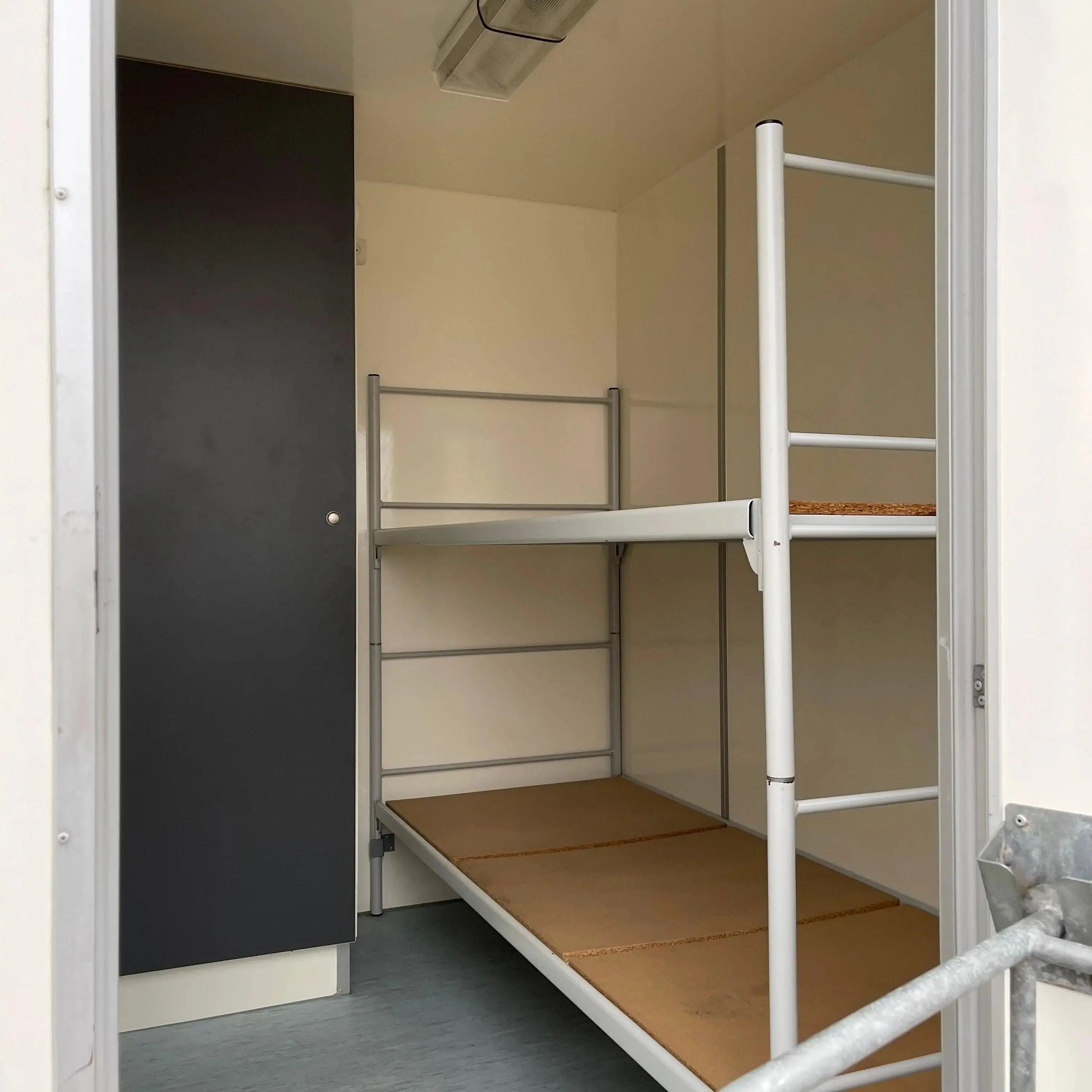 Beboelsesvogn / Sovevogn 8 personers - Scanvogn Type 730-Køb brugte letvogne og skurvogne hos Letvogne.dk – Stort udvalg og hurtig levering