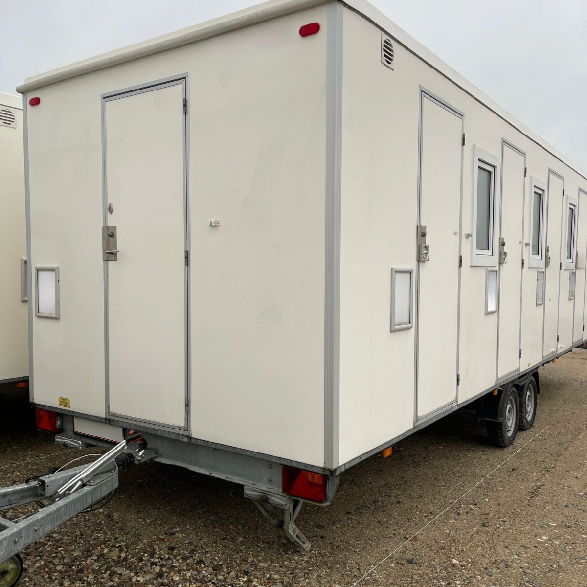 Beboelsesvogn / Sovevogn 8 personers - Scanvogn Type 730-Køb brugte letvogne og skurvogne hos Letvogne.dk – Stort udvalg og hurtig levering