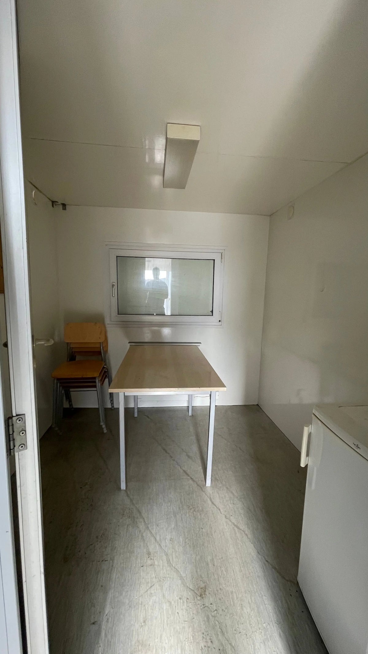 Mandskabsvogn 4 - personers Scanvogn-Køb brugte letvogne og skurvogne hos Letvogne.dk – Stort udvalg og hurtig levering
