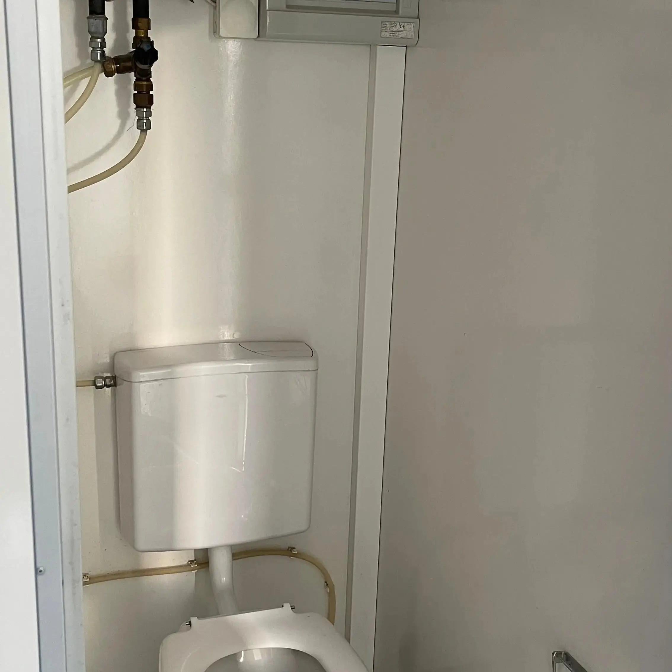 Mandskabsvogn 4 - personers Scanvogn-Køb brugte letvogne og skurvogne hos Letvogne.dk – Stort udvalg og hurtig levering