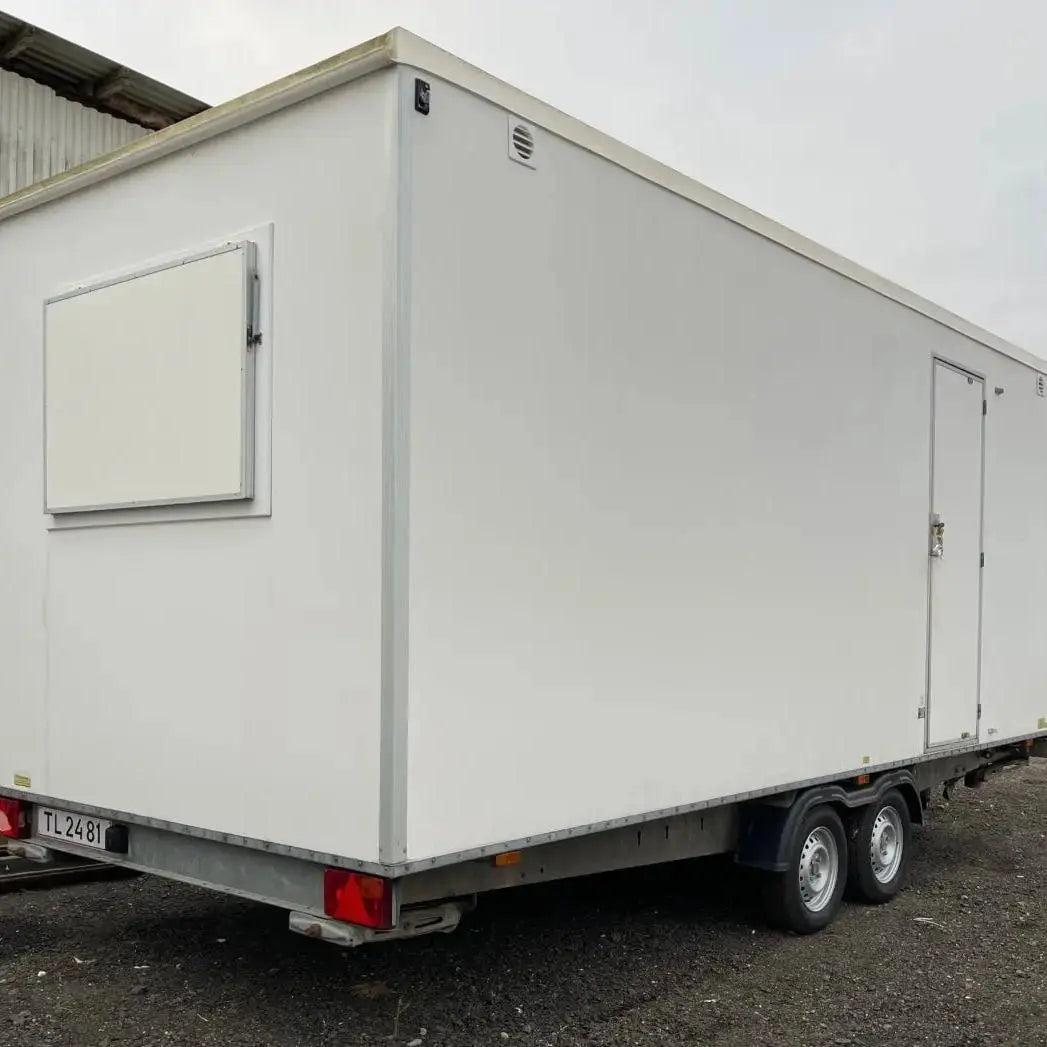 Mandskabsvogn 4 - personers Scanvogn-Køb brugte letvogne og skurvogne hos Letvogne.dk – Stort udvalg og hurtig levering