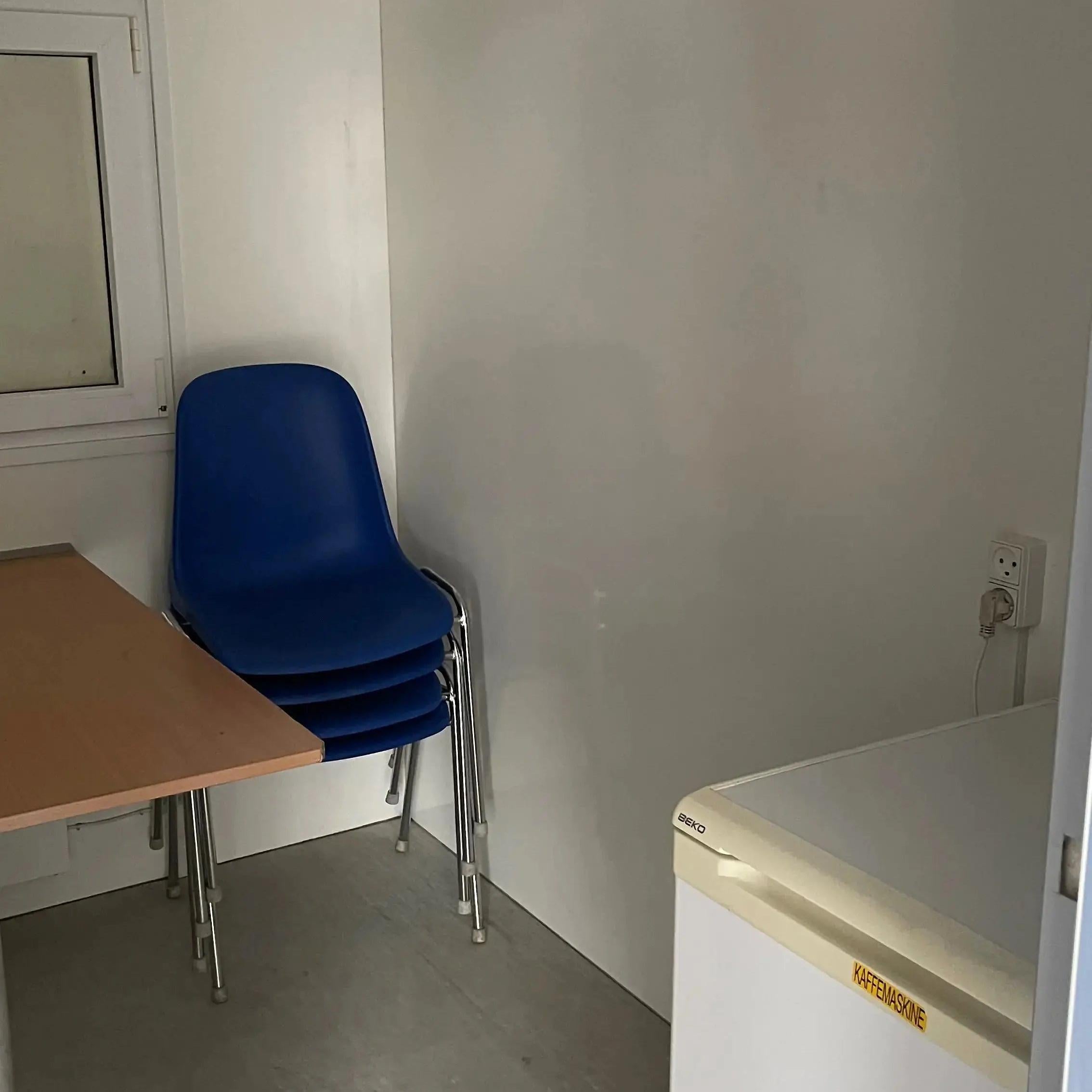 Mandskabsvogn 4 - personers Scanvogn-Køb brugte letvogne og skurvogne hos Letvogne.dk – Stort udvalg og hurtig levering