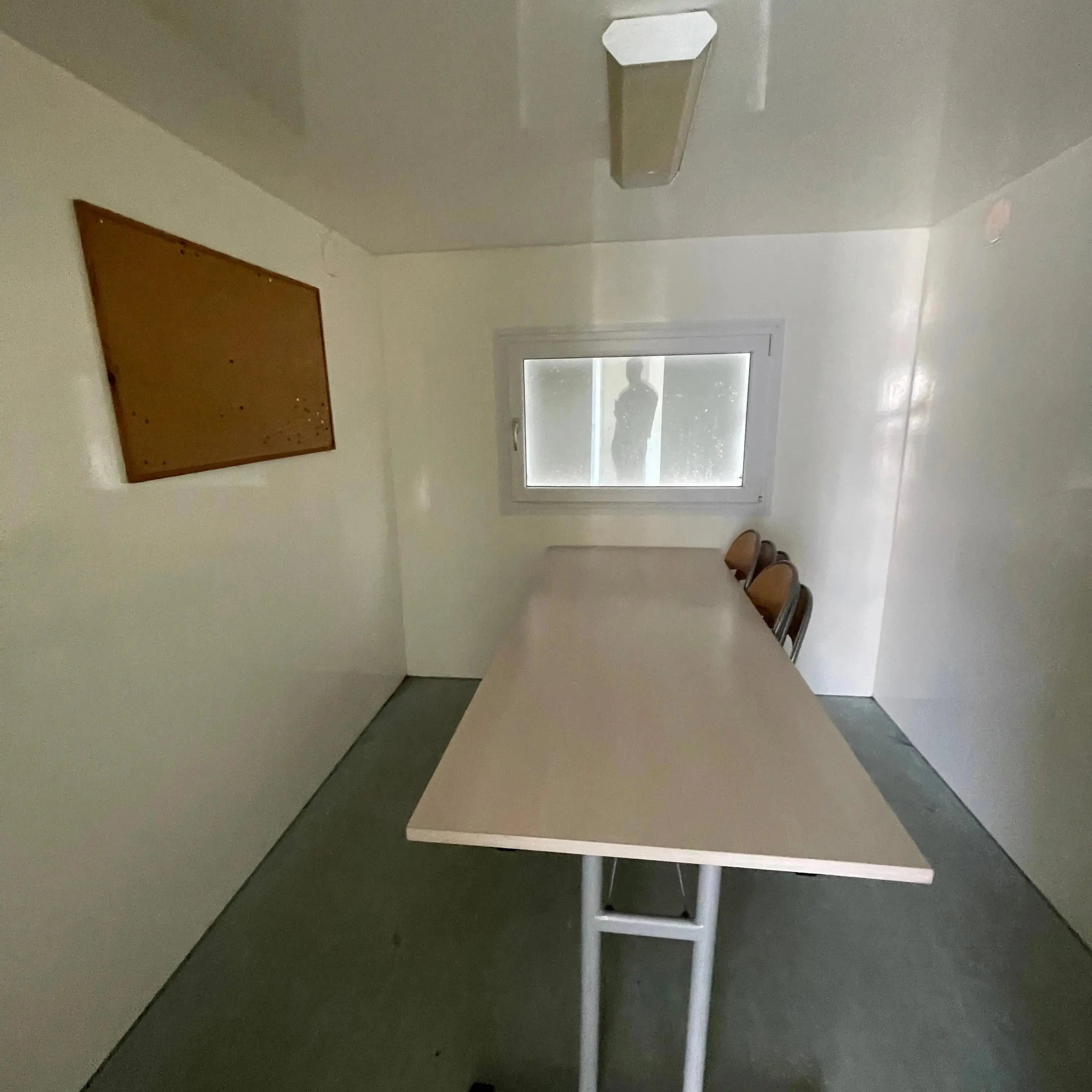 Mandskabsvogn 6 - personers Scanvogn-Køb brugte letvogne og skurvogne hos Letvogne.dk – Stort udvalg og hurtig levering