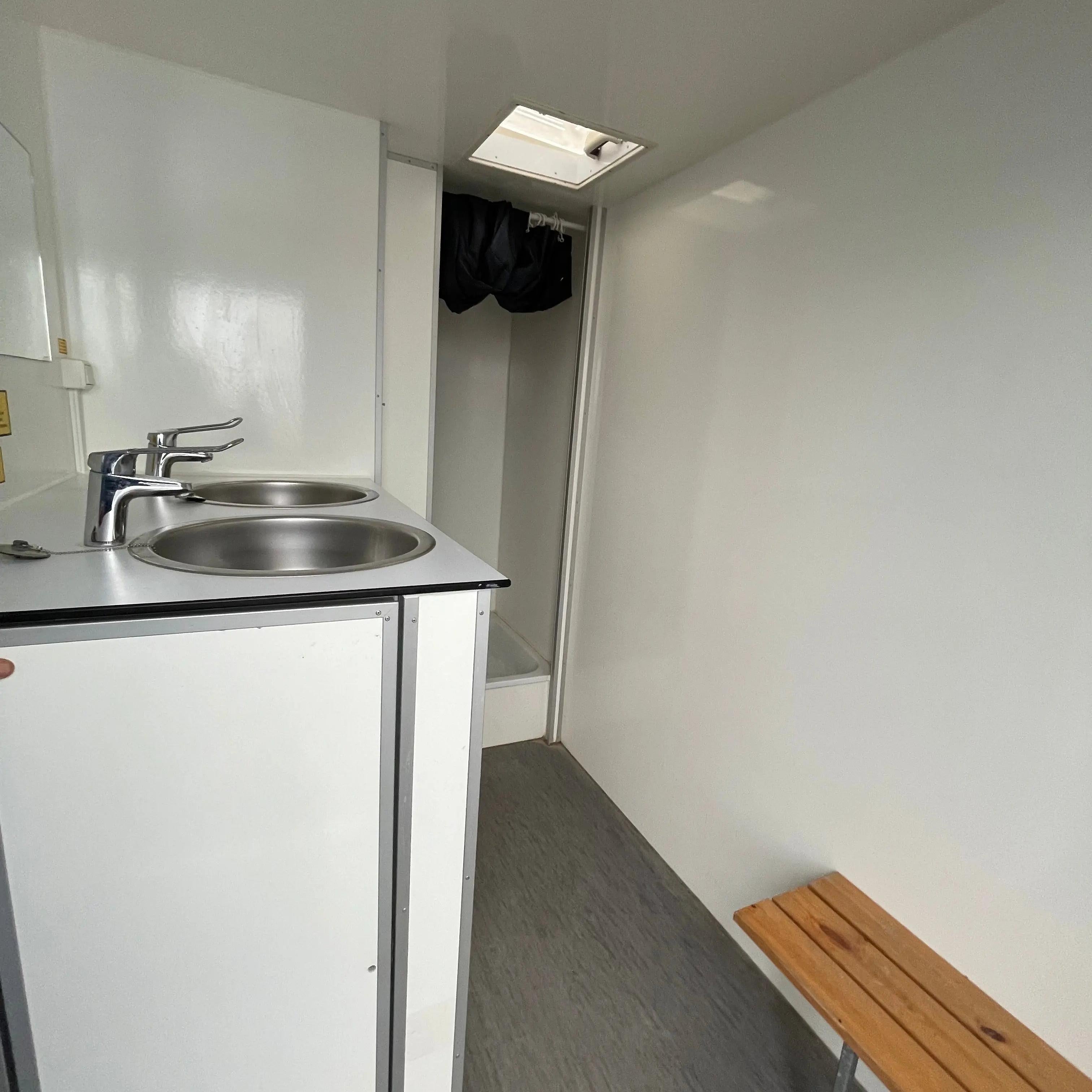 Miljøvogn 4 personers m. Tank - Scanvogn-Køb brugte letvogne og skurvogne hos Letvogne.dk – Stort udvalg og hurtig levering