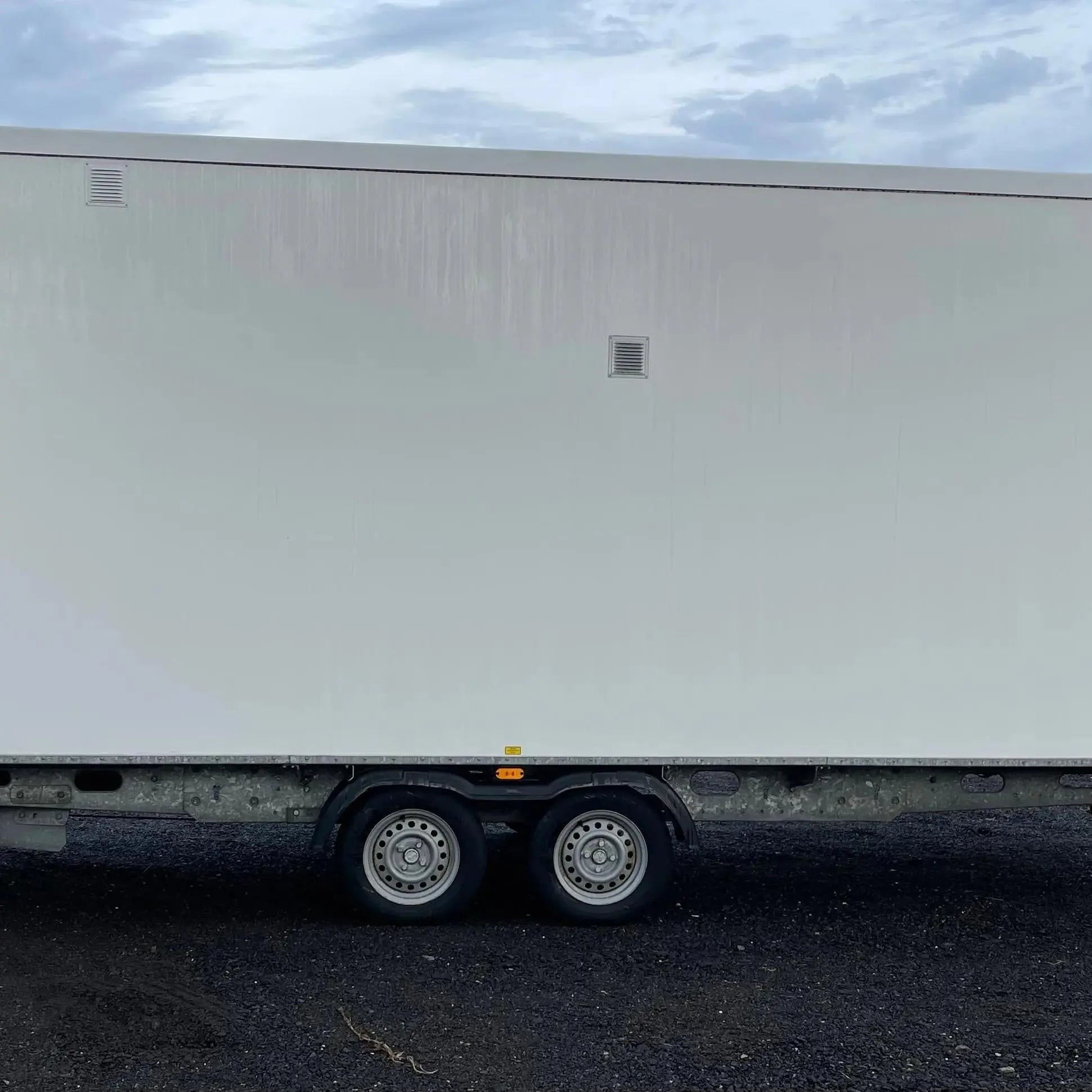 Beboelsesvogn 1-2 personers - Scanvogn Type 570-Køb brugte letvogne og skurvogne hos Letvogne.dk – Stort udvalg og hurtig levering