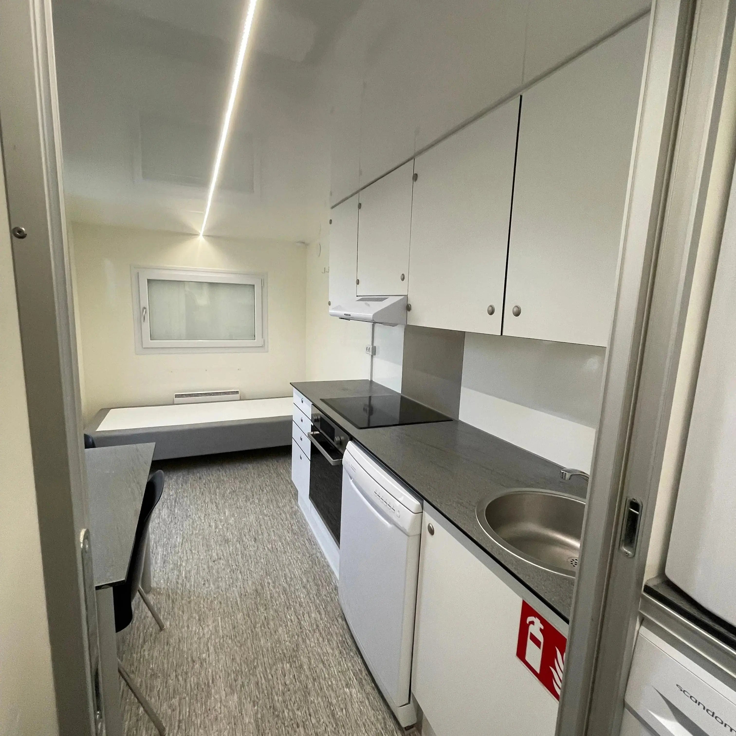 Beboelsesvogn 1-2 personers - Scanvogn Type 570-Køb brugte letvogne og skurvogne hos Letvogne.dk – Stort udvalg og hurtig levering