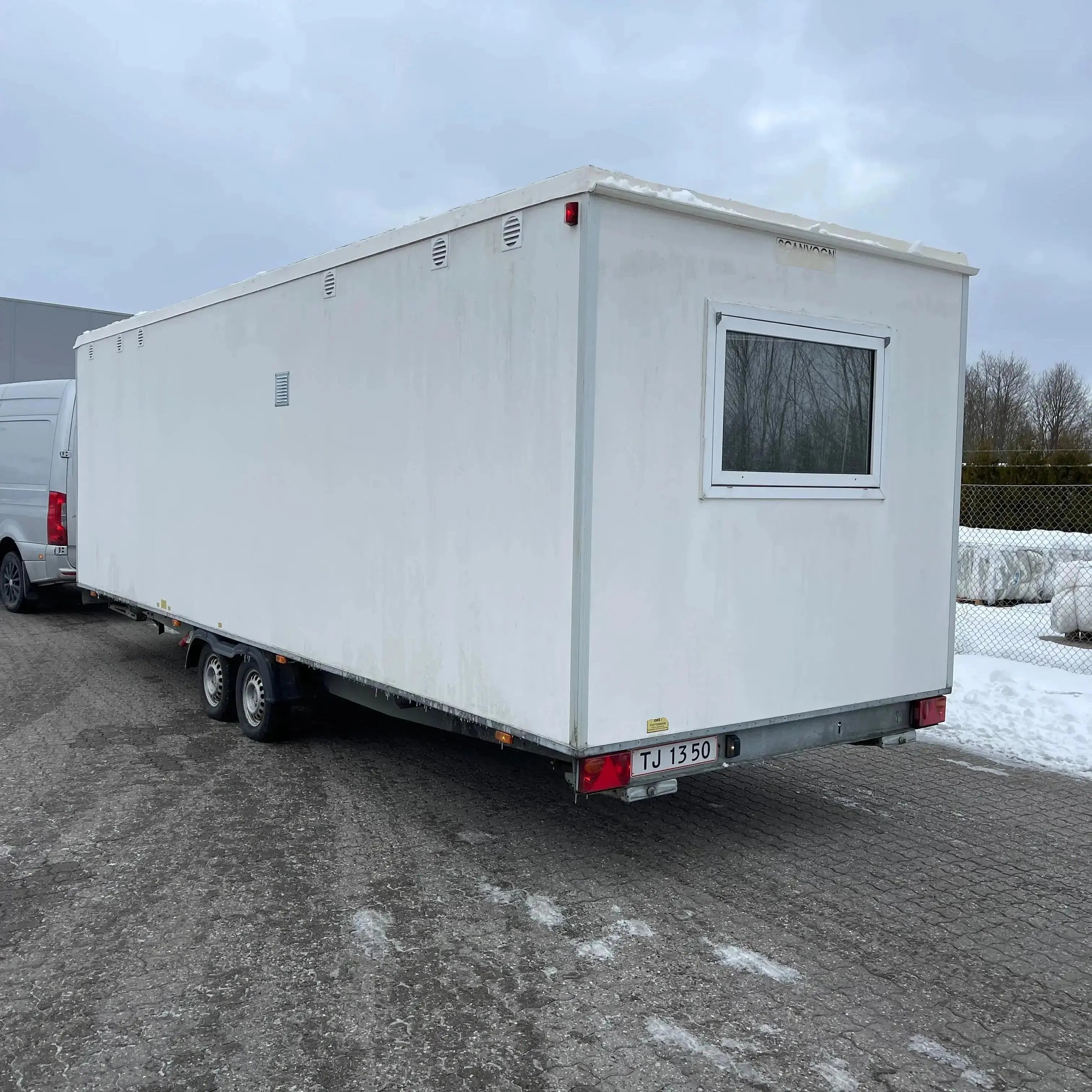 Beboelsesvogn 2-4 personers - Scanvogn Type 730-Køb brugte letvogne og skurvogne hos Letvogne.dk – Stort udvalg og hurtig levering