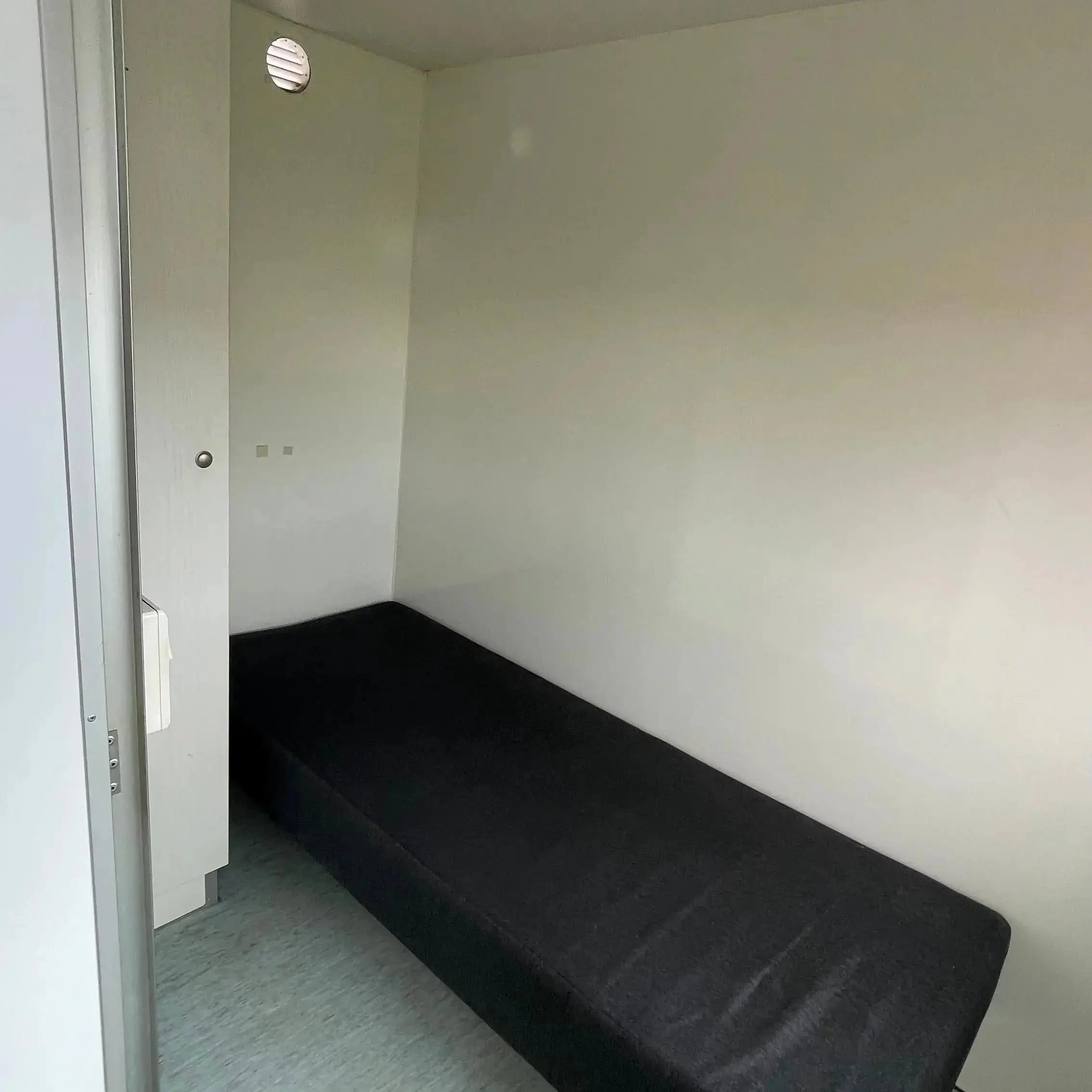 Beboelsesvogn 2-4 personers - Scanvogn Type 730-Køb brugte letvogne og skurvogne hos Letvogne.dk – Stort udvalg og hurtig levering