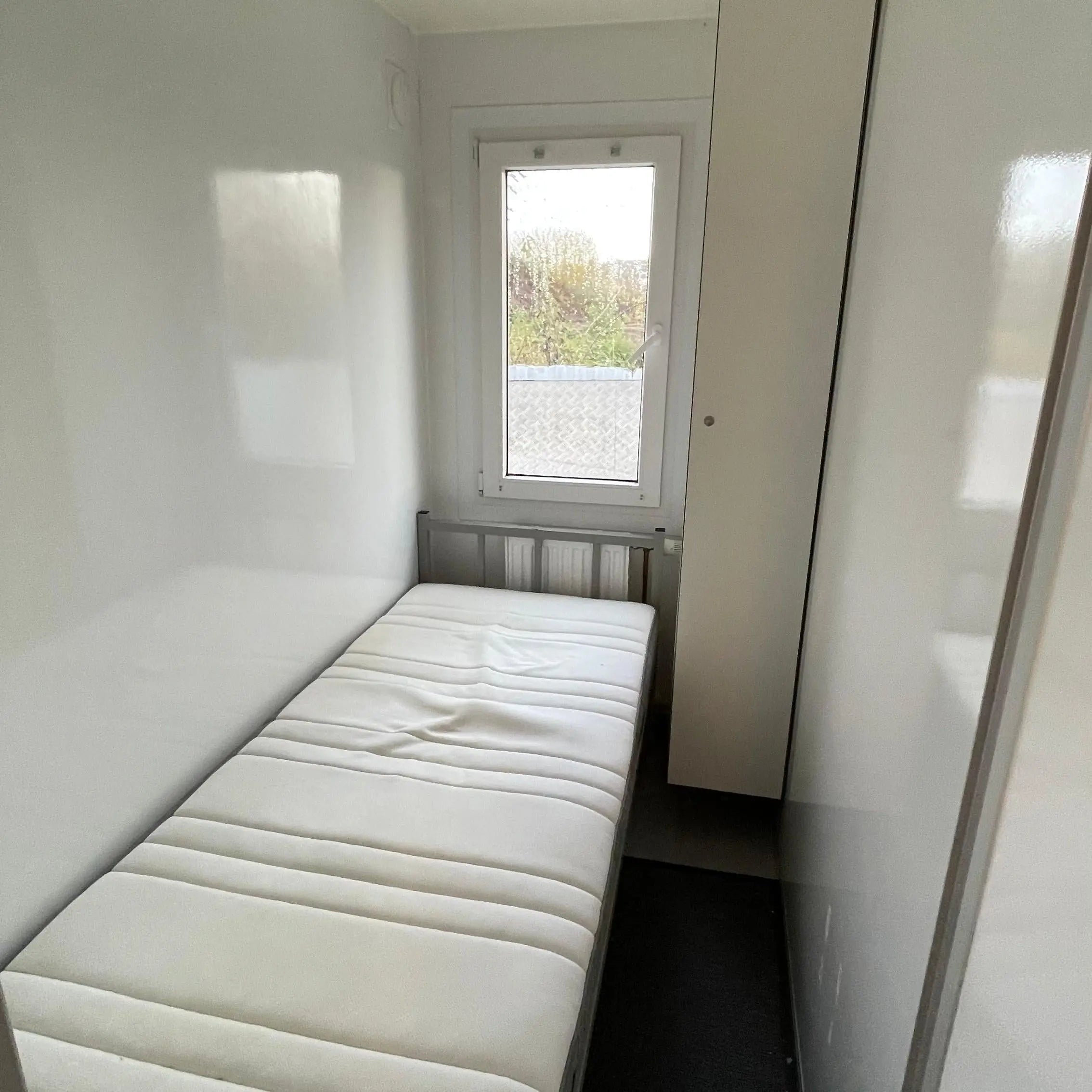 Beboelsesvogn 4 personers - Easywagon Årgang 2016 Type 9334XL-Køb brugte letvogne og skurvogne hos Letvogne.dk – Stort udvalg og hurtig levering