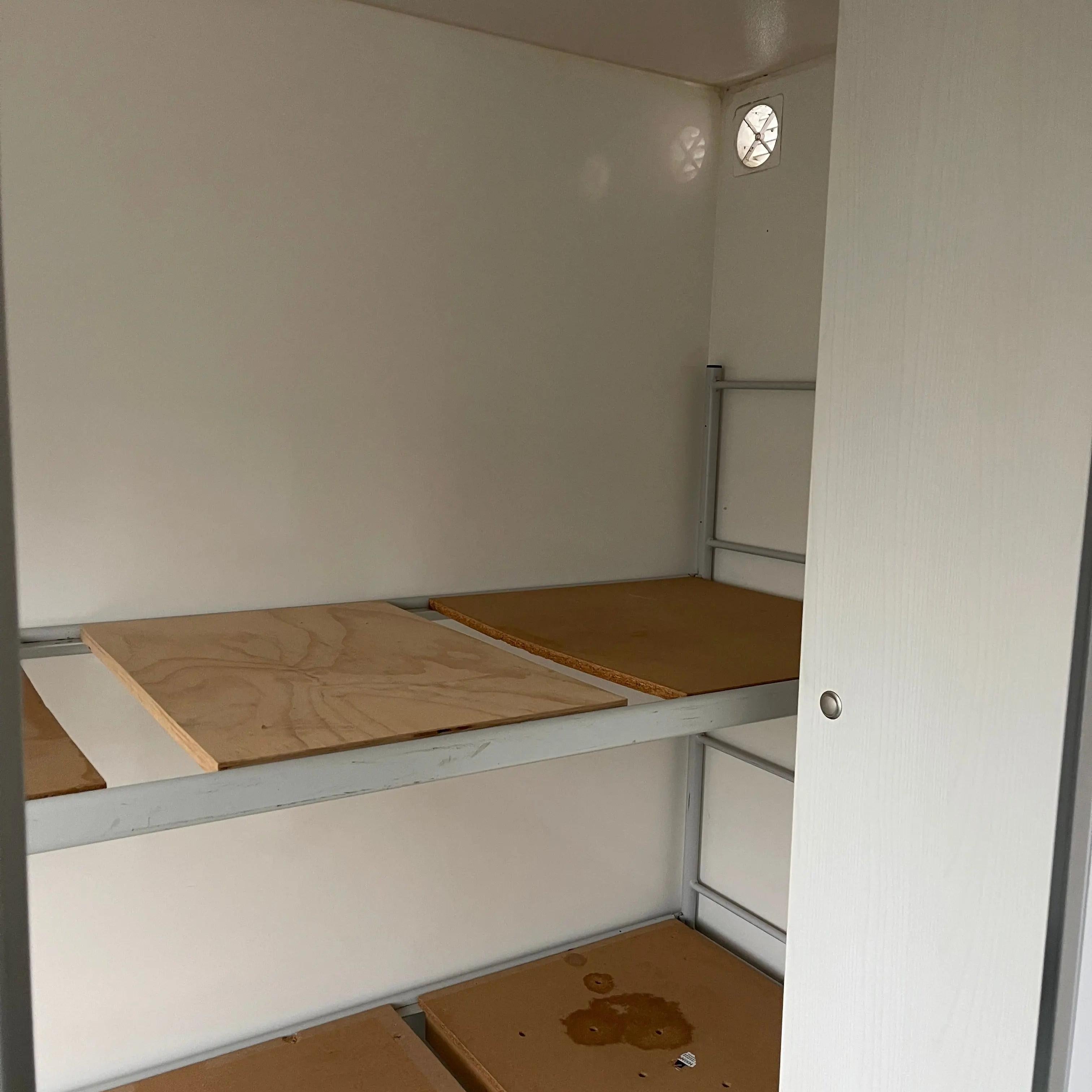 Beboelsesvogn 4 personers - Scanvogn Type 730-Køb brugte letvogne og skurvogne hos Letvogne.dk – Stort udvalg og hurtig levering