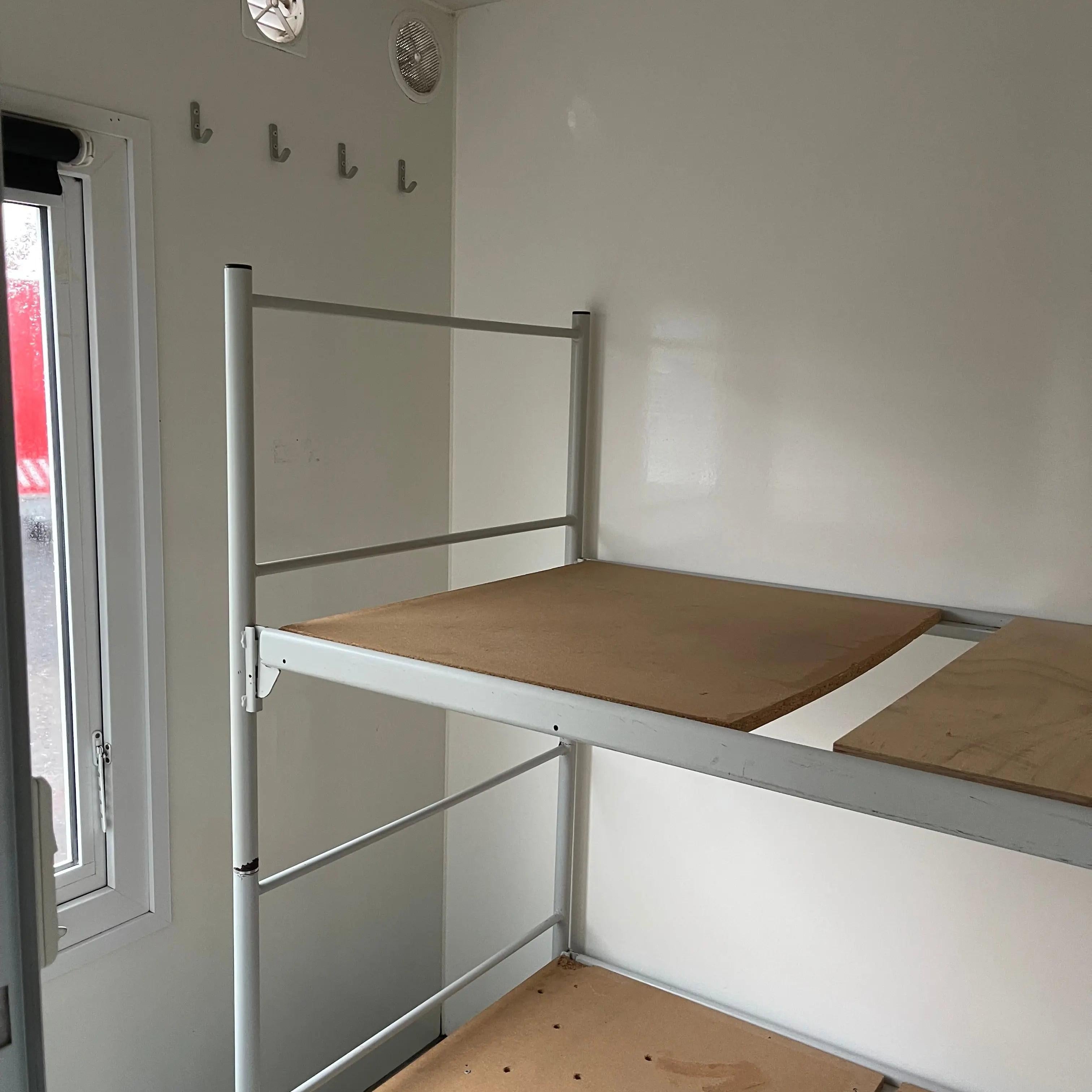 Beboelsesvogn 4 personers - Scanvogn Type 730-Køb brugte letvogne og skurvogne hos Letvogne.dk – Stort udvalg og hurtig levering