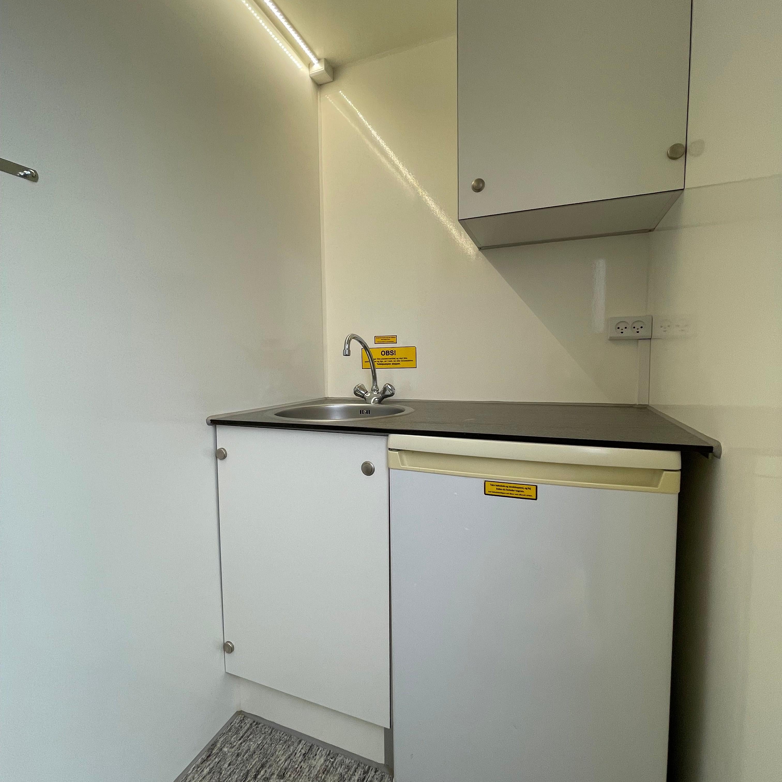 Kontorvogn 4 personers - Scanvogn Type 320-Køb brugte letvogne og skurvogne hos Letvogne.dk – Stort udvalg og hurtig levering