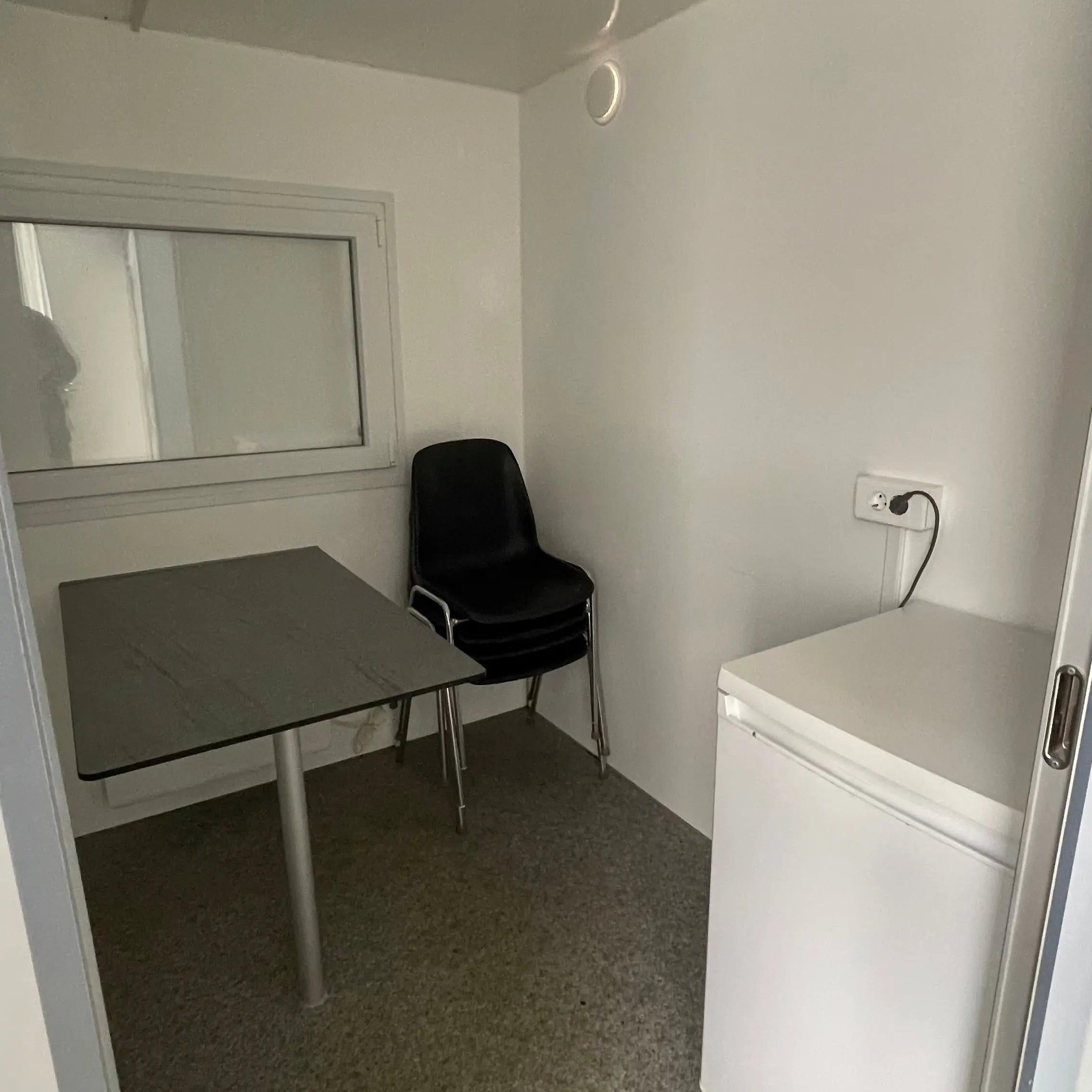 Miljøvogn 3 personers m. Kværn - Scanvogn-Køb brugte letvogne og skurvogne hos Letvogne.dk – Stort udvalg og hurtig levering