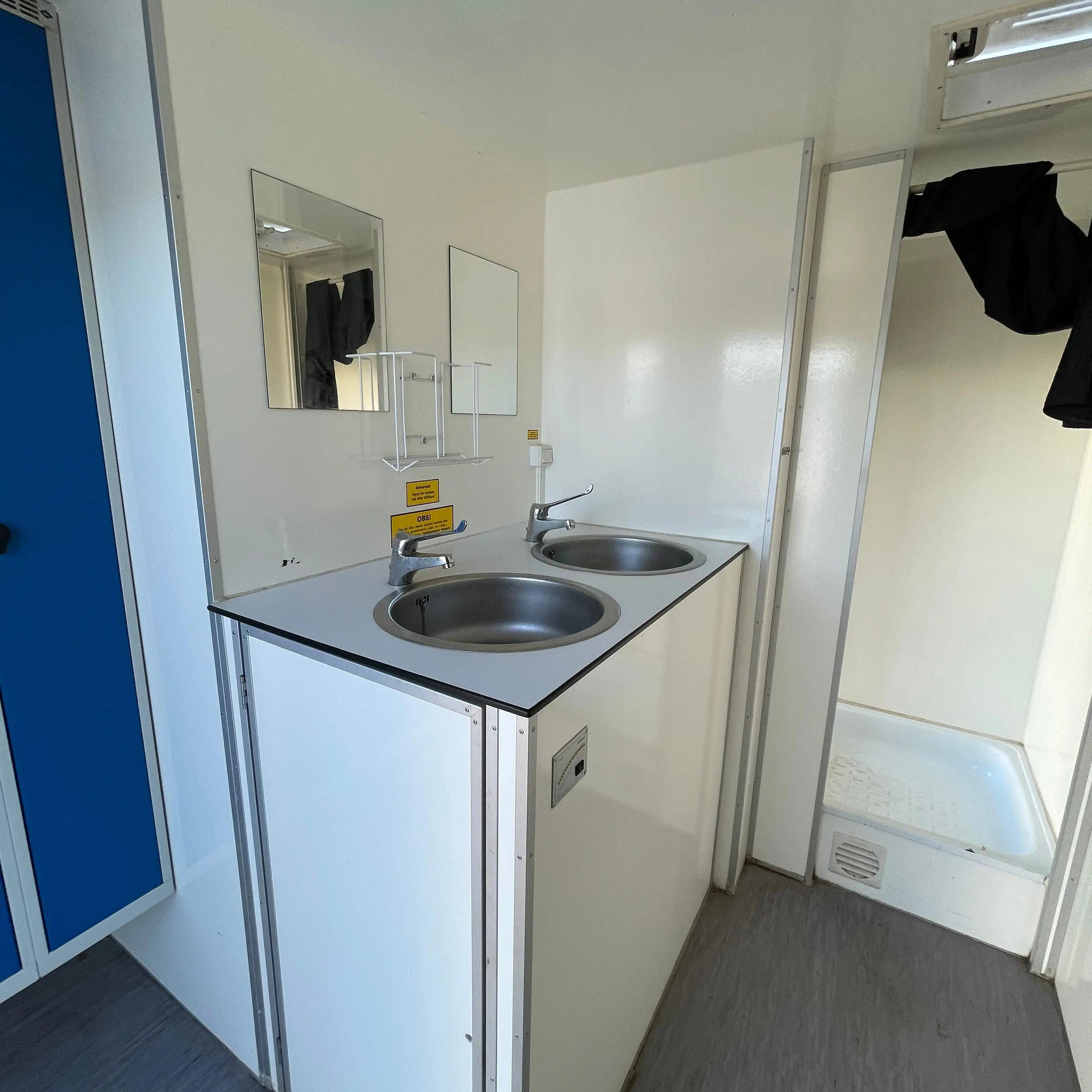 Miljøvogn 4 personers m. Tank - Scanvogn-Køb brugte letvogne og skurvogne hos Letvogne.dk – Stort udvalg og hurtig levering